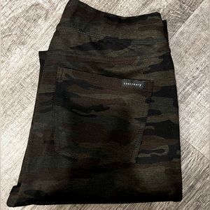 Dark camouflage Sanctuary skinny leggings from Anthropology